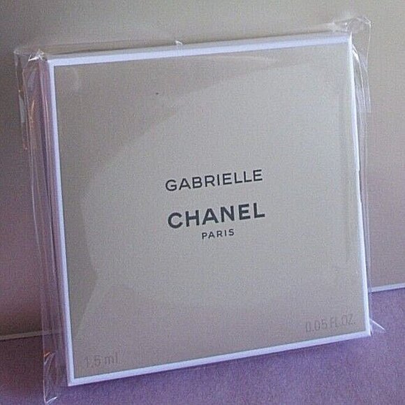 CHANEL Bracelet Authentic Coco Mademoiselle Limited Edition LICENSED PAID $69 - Picture 1 of 4